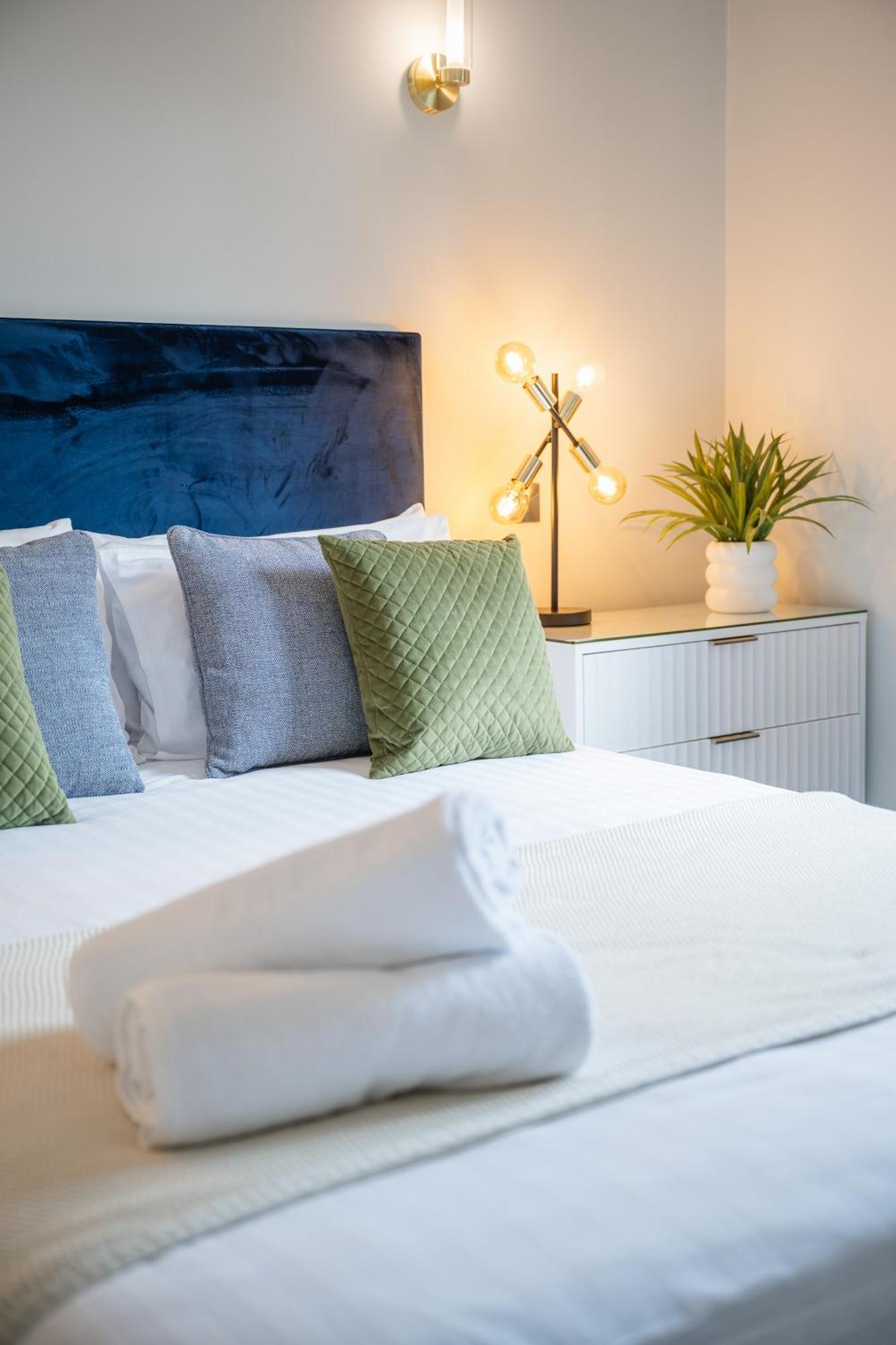 Quiet 2 Bedroom Gem In Stirling Bridge of Allan Eksteriør billede