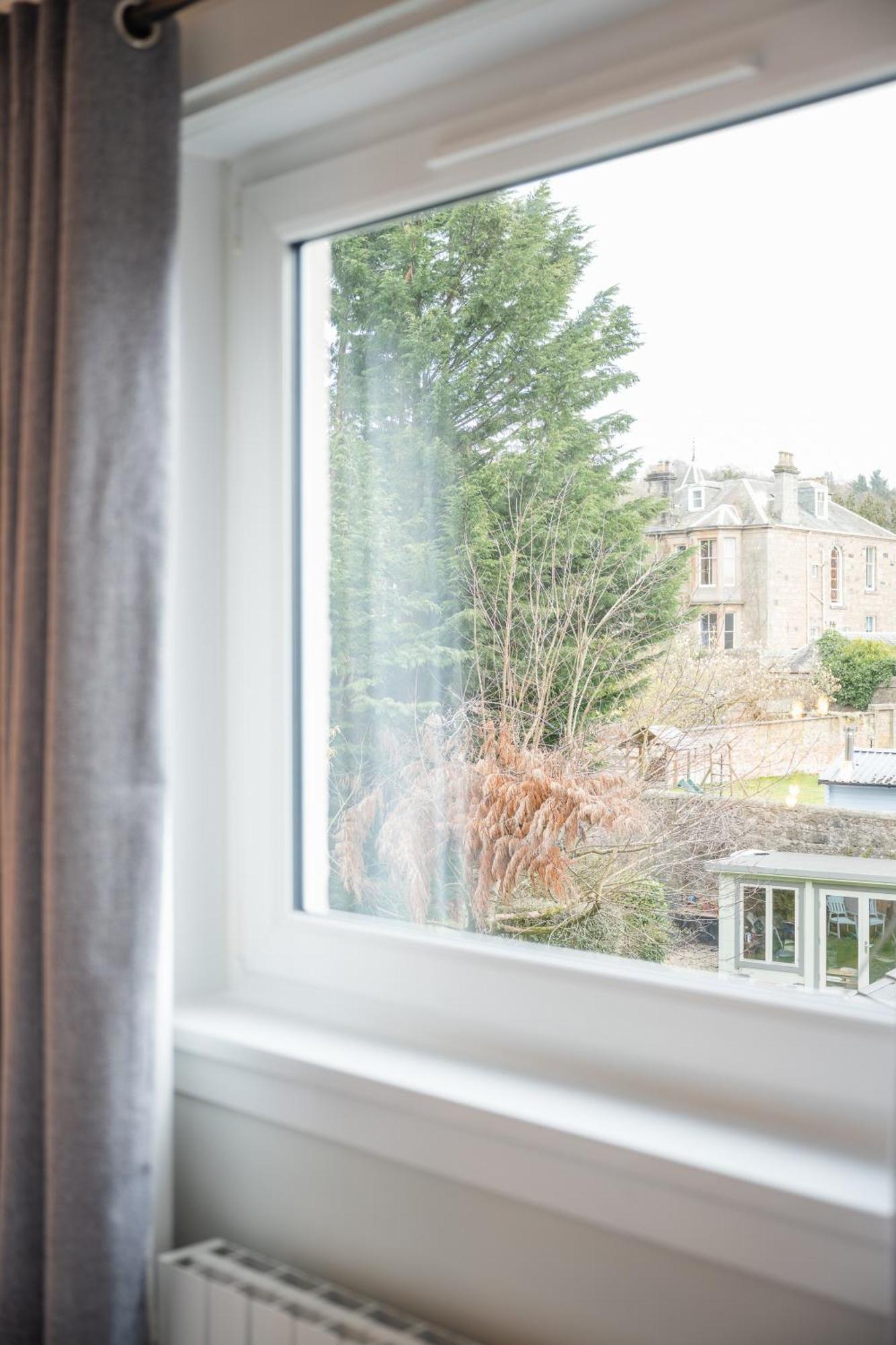 Quiet 2 Bedroom Gem In Stirling Bridge of Allan Eksteriør billede